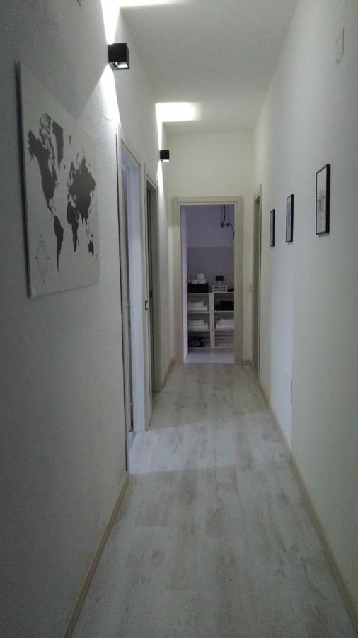 Black&White Guest House Iglesias Extérieur photo